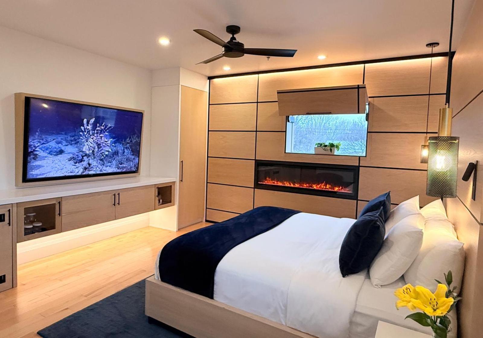 Cribs On Main Hotel Пиктън Екстериор снимка