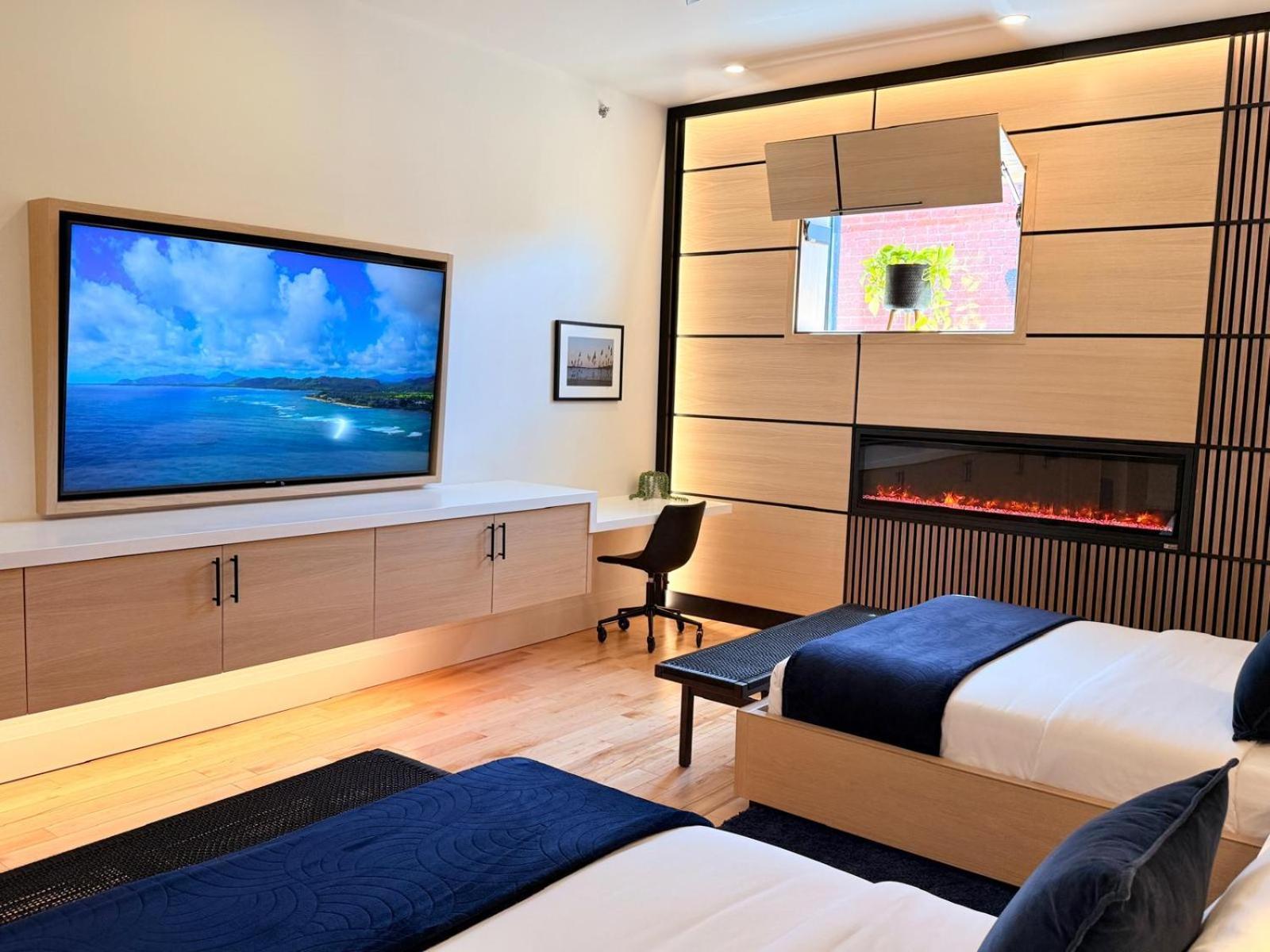Cribs On Main Hotel Пиктън Екстериор снимка
